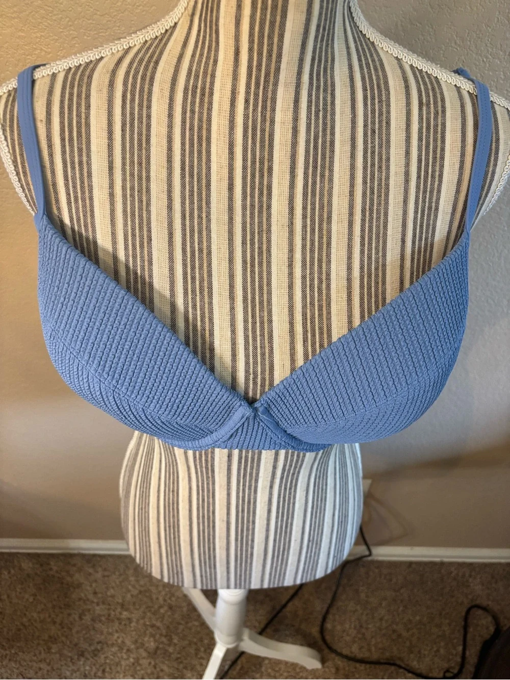 NWT PINK Victoria's Secret Bikini Top L-DD Blue Crinkle TexturePushup Underwire